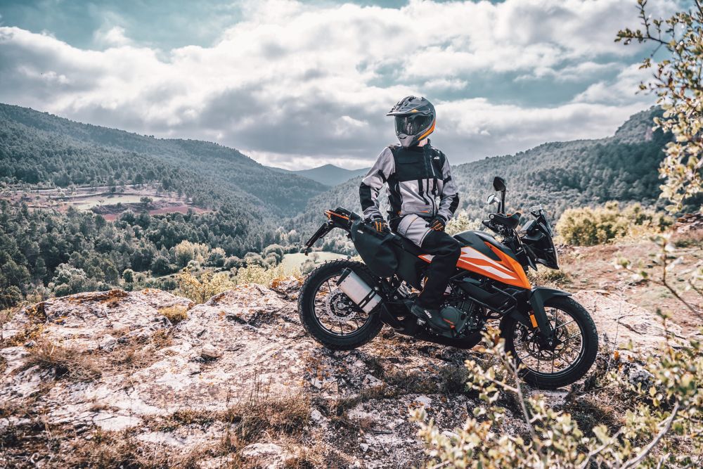 Ktm adventure 250 on road online price